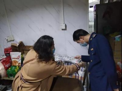 网红炸鸡店风波背后 食品安全与网红经济的双重拷问